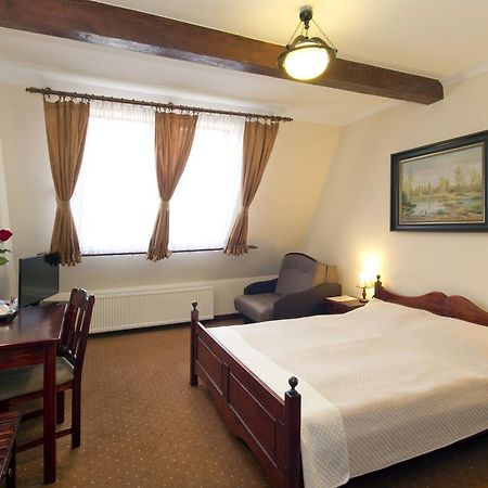 Hotel Retman ทอรูน ภายนอก รูปภาพ