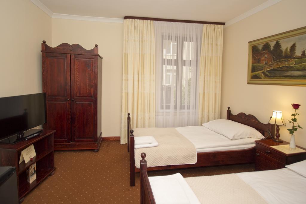 Hotel Retman ทอรูน ภายนอก รูปภาพ