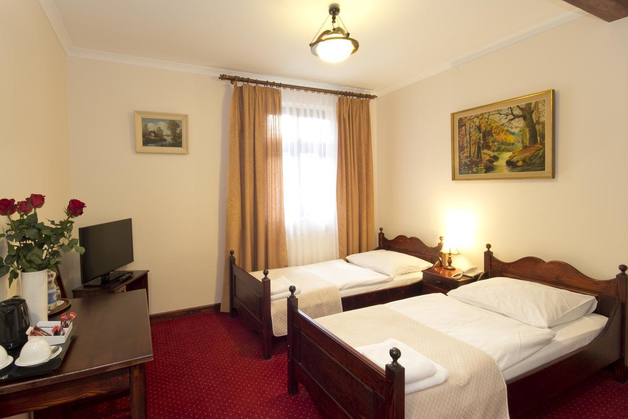 Hotel Retman ทอรูน ภายนอก รูปภาพ