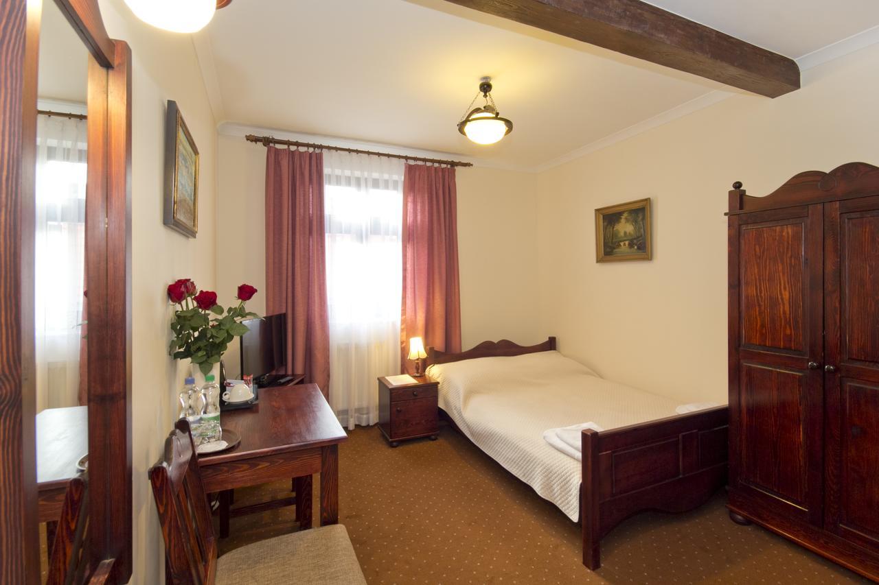 Hotel Retman ทอรูน ภายนอก รูปภาพ